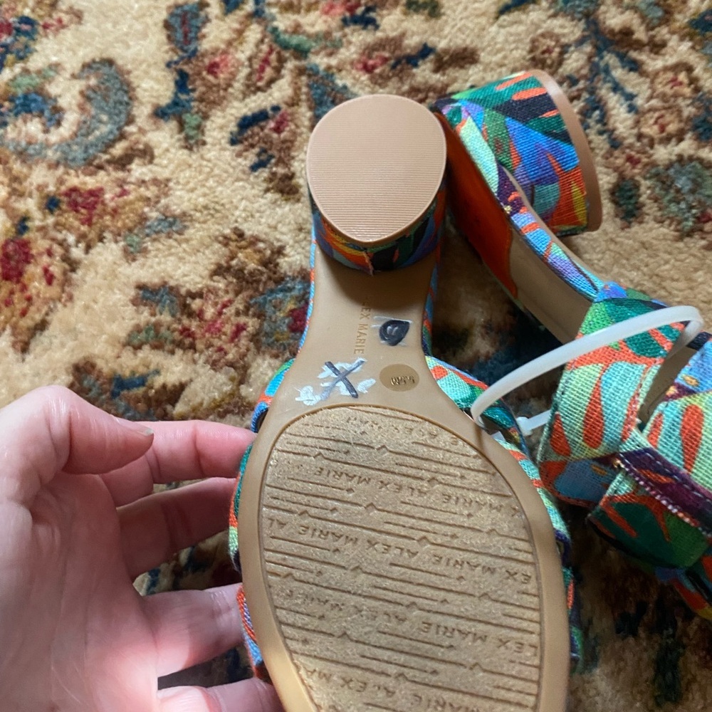 Alex Marie Bright Tropical Print Woven Strap Sandals 5.5 m - Picture 2 of 2